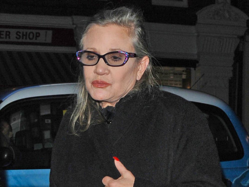 Carrie Fisher at The Chiltern Firehouse in London
Featuring: Carrie Fisher
Where: London, United Kingdom
When: 15 Dec 2016
Credit: DGA/WENN.COM