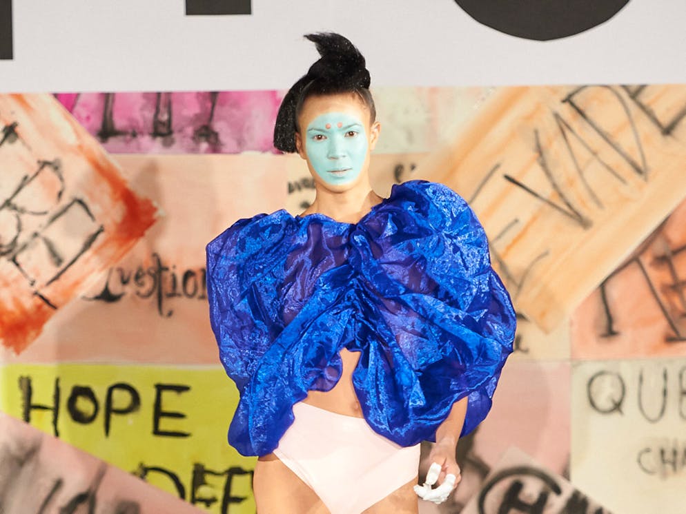 Debbie Harry makes her UK catwallk debut as London based designers Vin & Omi debut their collection focused mainly on textiles made from recycled ocean and river waste plastic, ahead of LFW
Featuring: Model
Where: London, United Kingdom
When: 11 Sep 2017
Credit: Alan West/WENN.com