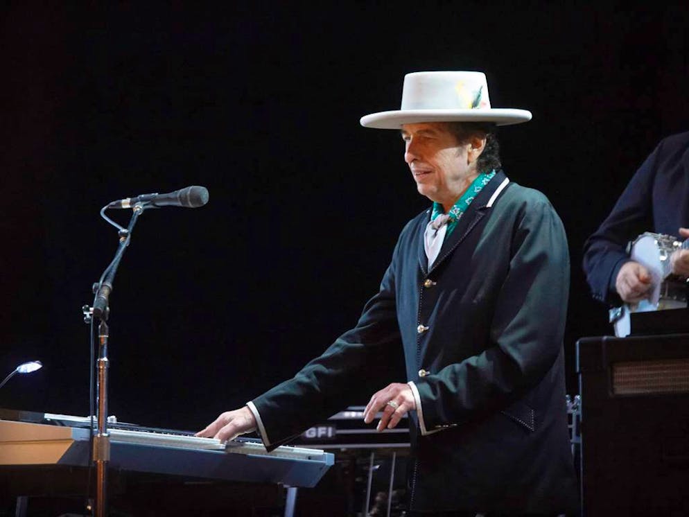 Bob Dylan performing live at Optimus Alive 2008 in Passeio Maritimo de Alges
Where: Lisbon, Portugal
When: 11 Jul 2008
Credit: WENN
