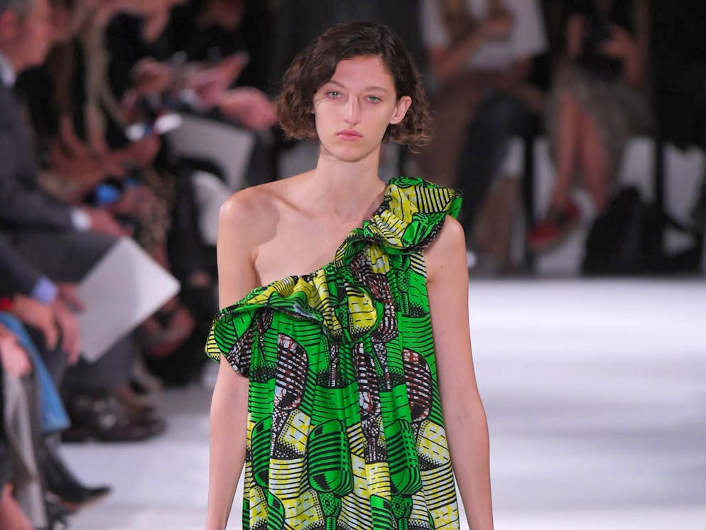 Mandatory Credit: Photo by David Fisher/REX/Shutterstock (9103770n)
Model on the catwalk
Stella McCartney show, Runway, Spring Summer 2018, Paris Fashion Week, France - 02 Oct 2017
When: 02 Oct 2017
Credit: Rex Features
**Only available for use by prior agreement**