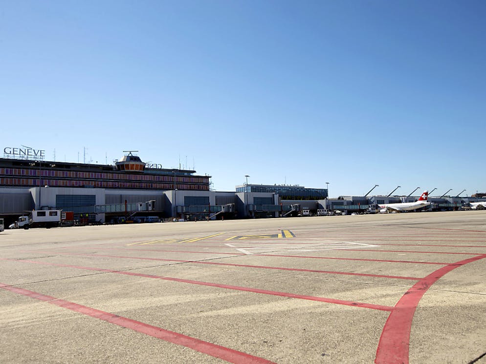 La seule piste de Genève aéroport rend le site vulnérable en cas d'incident (archives).