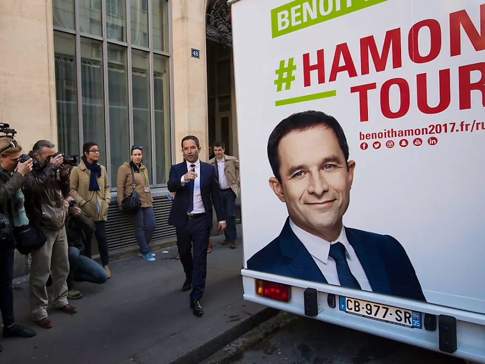 Le revenu universel, qui fait l'objet expérimentations à petite échelle ou de projets dans plusieurs pays, notamment la Finlande, était la proposition-phare du candidat socialiste à la présidentielle française, Benoît Hamon.