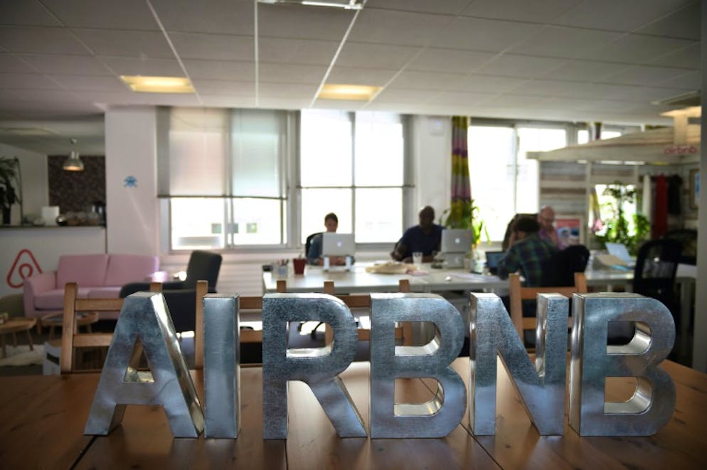 Paris renforce son arsenal contre les locations Airbnb illégales