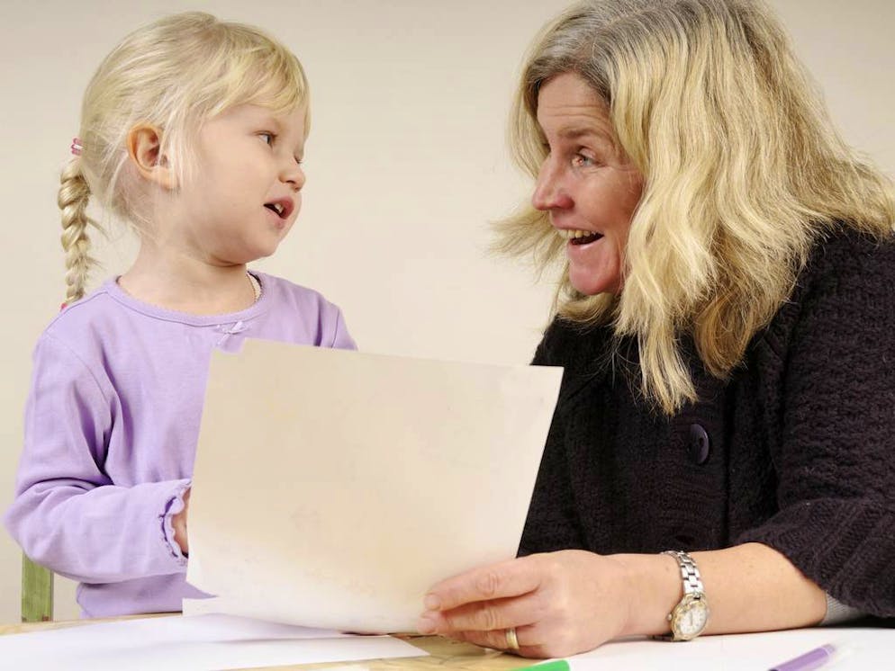 Stock photo of a four year old girl and her mother sitting at a table drawing pictures

When: 15 Feb 2010