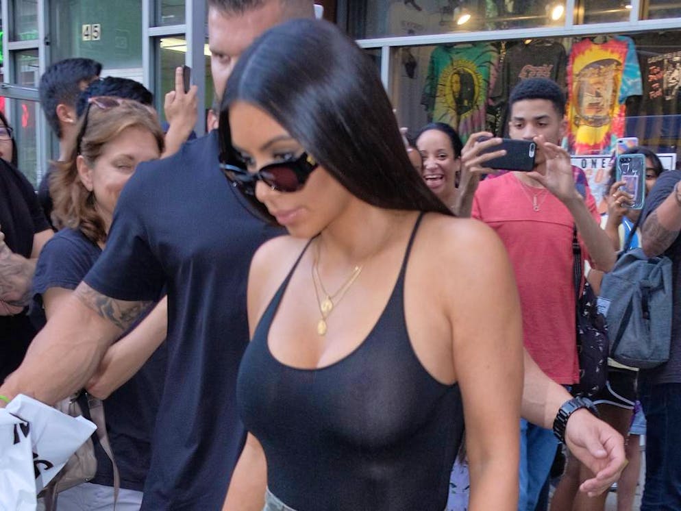 Kim Kardashian and Kendall Jenner in New York

Featuring: Kim Kardashian
Where: Manhattan, New York, United States
When: 01 Aug 2017
Credit: TNYF/WENN.com