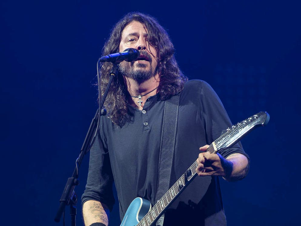 Dave Grohl as the Foo Fighters perform on the Pyramid Stage on day 3 of the Glastonbury Festival 2017 at Worthy Farm in Somerset.

Featuring: Dave Grohl, Foo Fighters
Where: Glastonbury, Somerset, United Kingdom
When: 23 Jun 2017
Credit: WENN.com