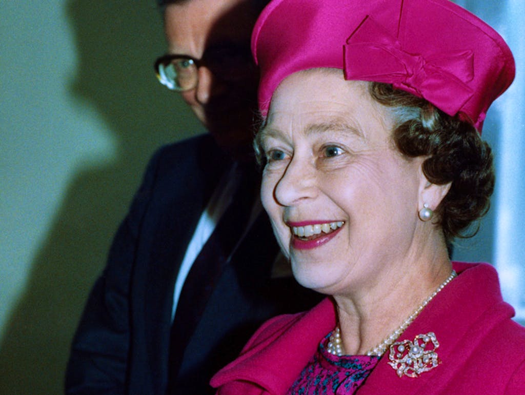 La regina Elisabetta pensa di abdicare per i suoi 93 anni?