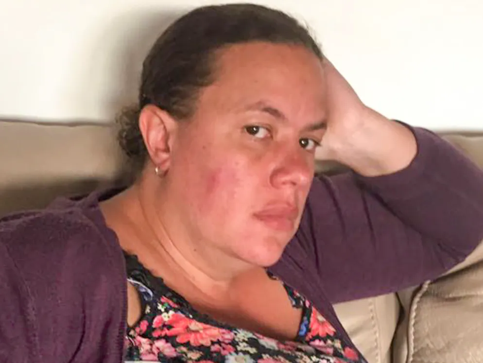 Coppia di obesi decide di dimagrire. Anche Laura Braham e Grant Allan, originari di Edimburgo, in Scozia, sono riusciti a perdere peso insieme. Oggi, la loro vita è cambiata in meglio. Hanno perso 76 chilogrammi nel giro di 10 mesi: giusto in tempo per il loro matrimonio, celebrato nell’autunno del 2017. Avevano sempre posticipato la data, poiché «non volevo apparire enorme sulle foto», ha spiegato Laura.