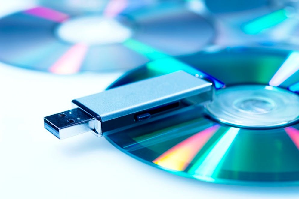 So klappt es mit der Datensicherung. Und nicht immer muss die ganze Festplatte gespeichert werden: Für kleinere Backups einzelner Ordner oder Fotoalben lassen sich auch DVD und USB-Sticks verwenden.