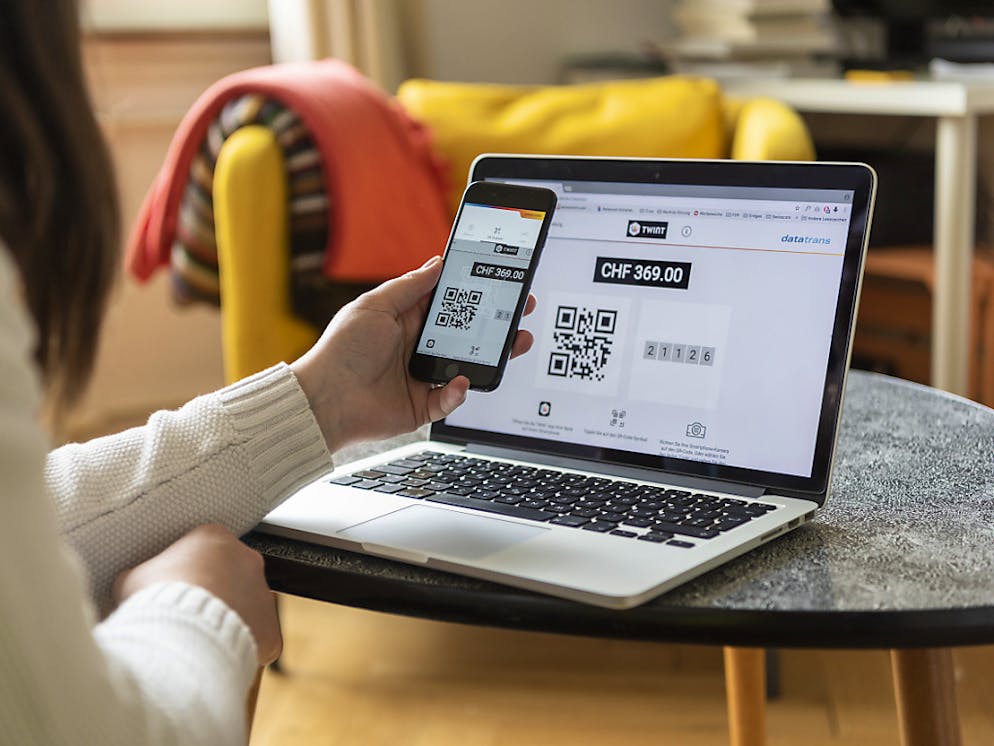 Quasi 5 milioni di persone in Svizzera hanno effettuato almeno un acquisto online nel 2017.