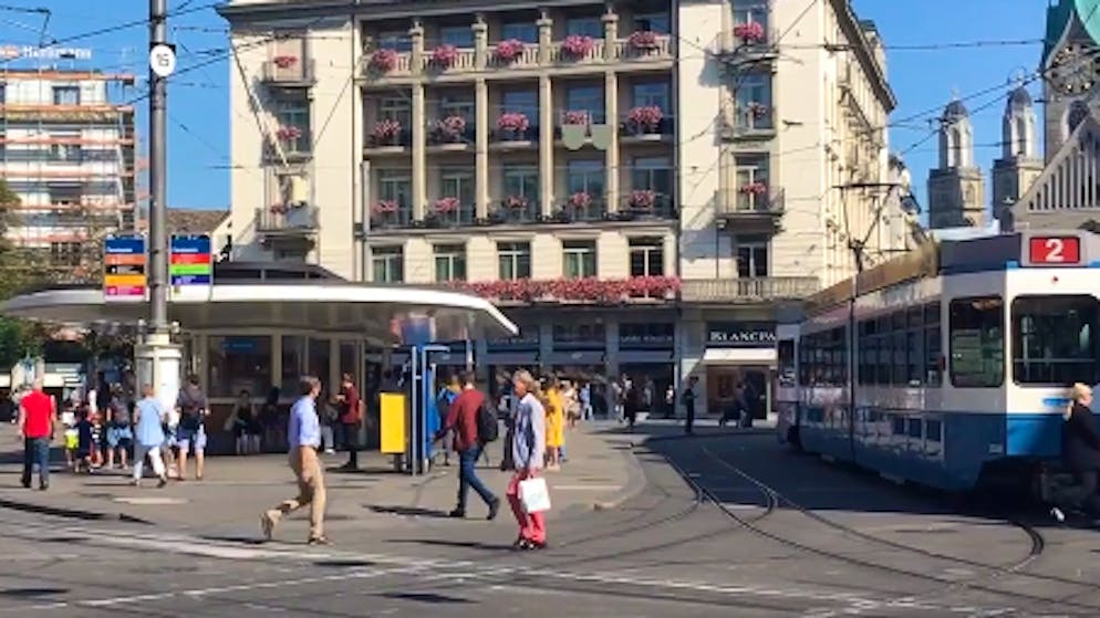 Der Paradeplatz im Herzen von Zürich