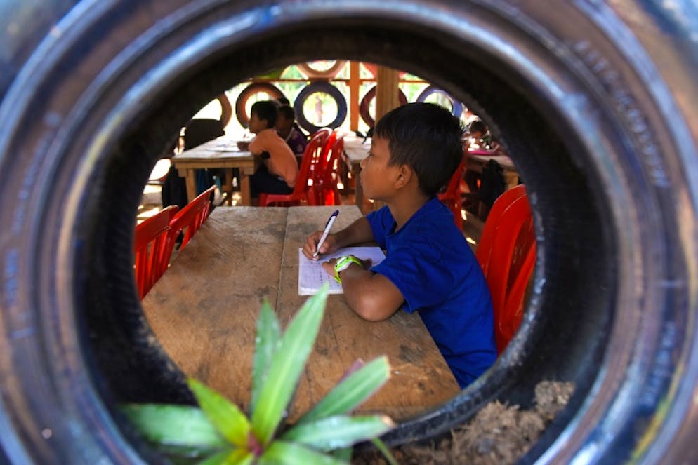Un enfant de l'école Coconut School au Cambodge, le 1er octobre 2018