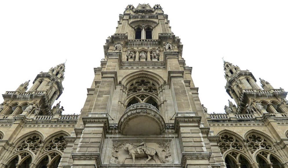 Un balcon de l'hôtel de ville de Vienne, construit en 1938 en l'honneur d'Hitler, le 9 janvier 2015