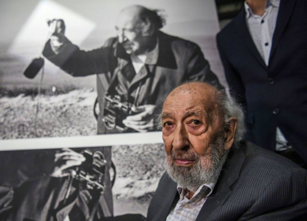 Décès de Ara Güler, l'iconique photographe d'Istanbul. Le photographe turc Ara Güler, le 16 août 2018 à l'occasion de l'ouverture du musée à son nom à Istanbul