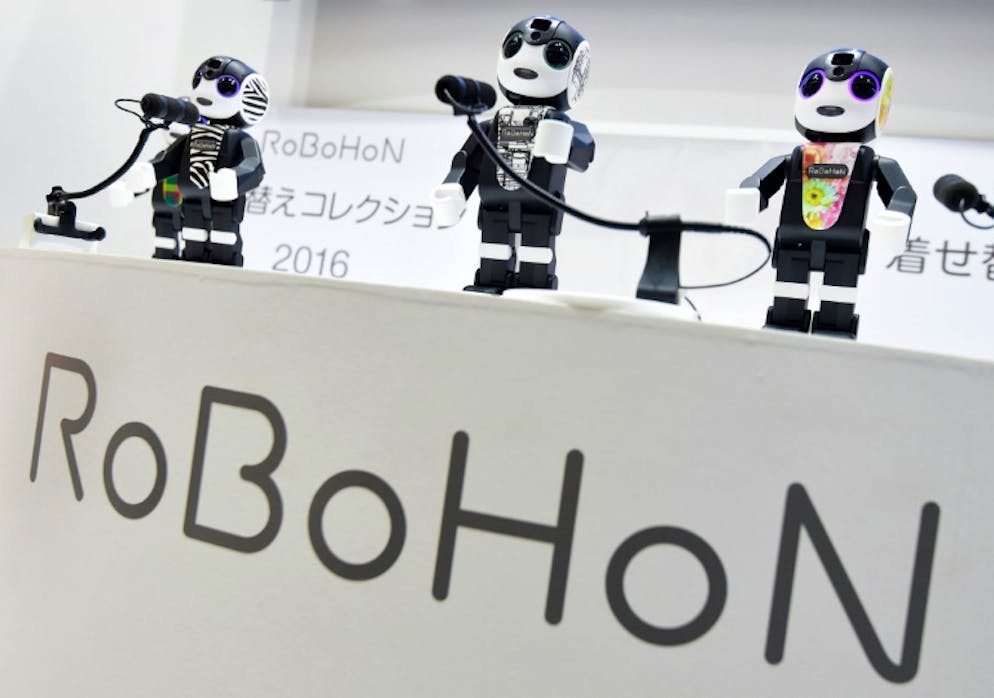 Le robot Robohon de Sharp au salon Ceatec, le 3 octobre 2016 à Tokyo