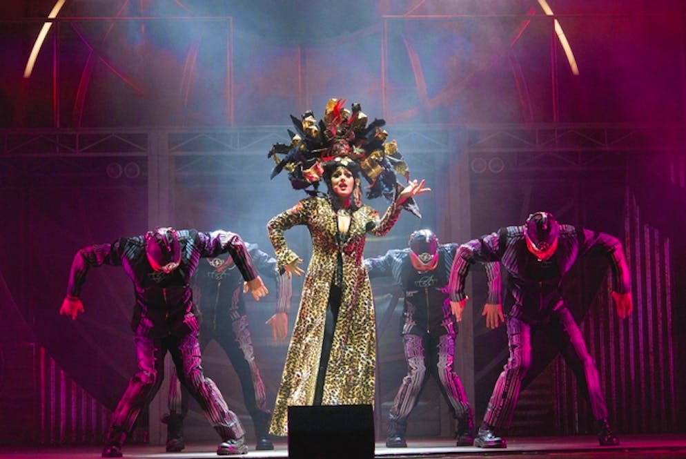 We Will Rock You, musical come parabola