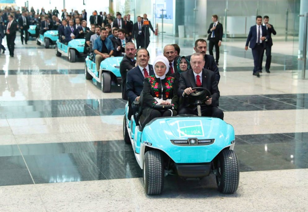 Le président Recep Tayyip Erdogan inaugure à Istanbul le futur "plus grand aéroport du monde", le 29 octobre 2018