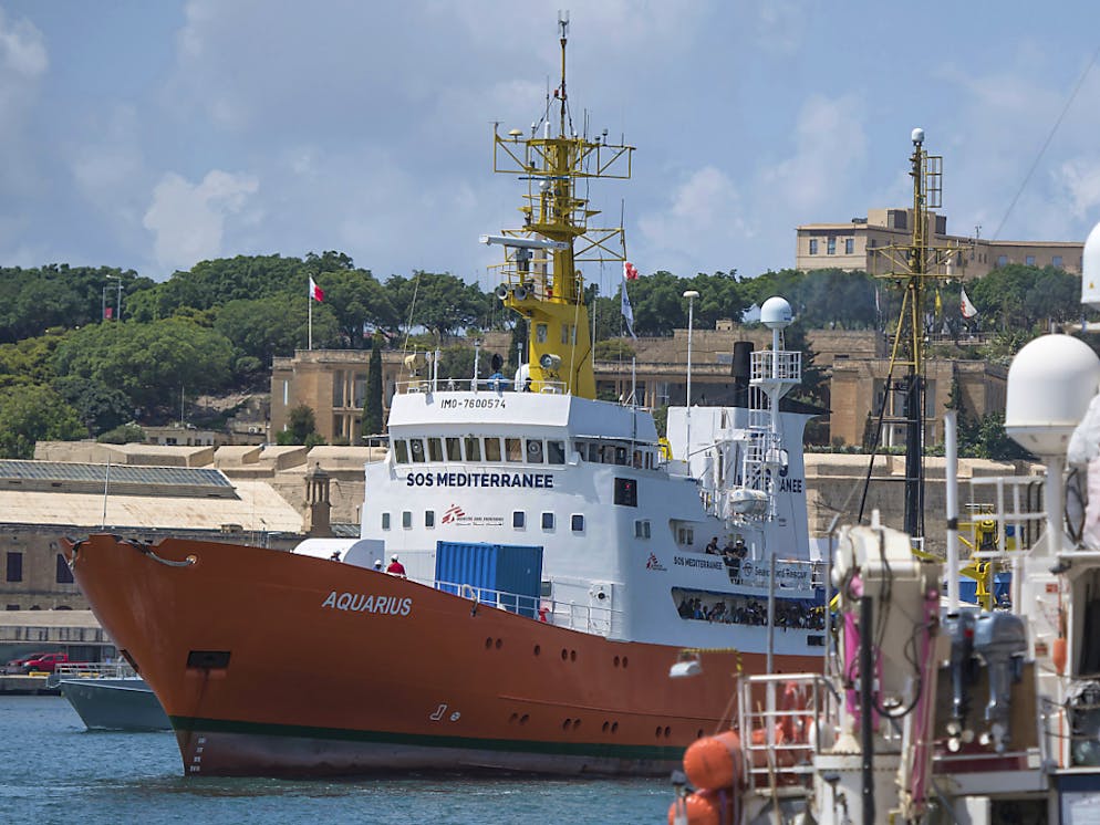 L’Aquarius est attendu jeudi à Marseille, son port d’attache qu’il ne pourra quitter s'il est privé de son pavillon panaméen (archives).