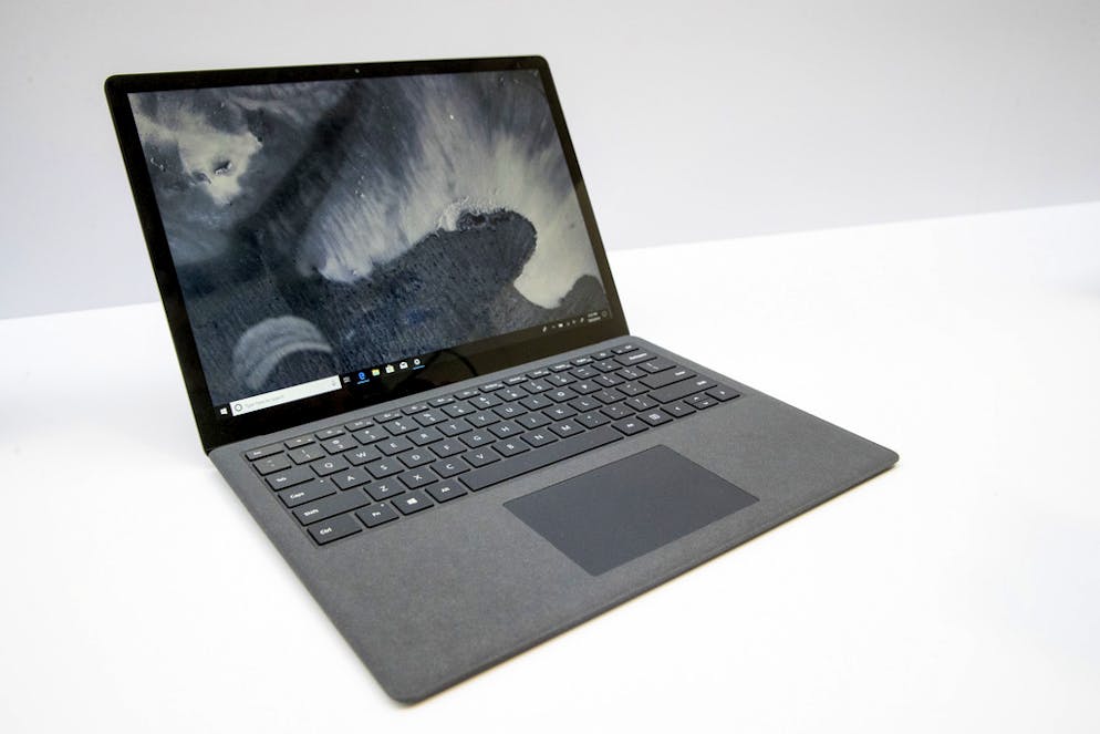 Laptop 2. Surface Laptop Studio тест.