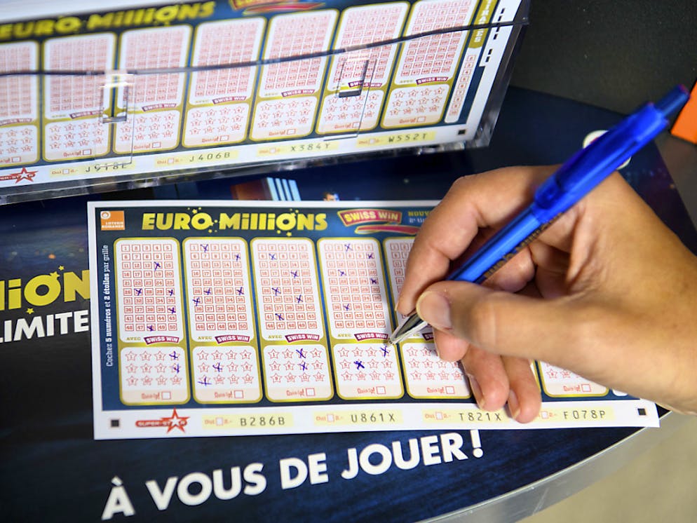 Nuovo multimilionario Euromillions vincita record in Svizzera