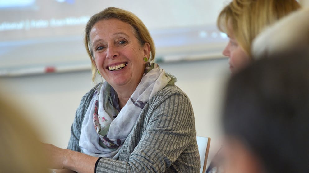 Letzte-Hilfe-Kurs hilft beim Begleiten von Sterbenden. Neben intensiven Gesprächen und bedrückenden Geschichten haben in den Kursen auch heitere Momente ihren Platz.