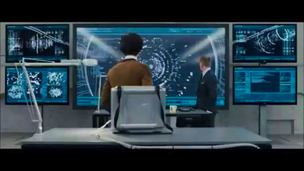 Degli agenti segreti smascherati grazie ai computer: in questa immagine, una scena del film «Spectre», della saga di James Bond.