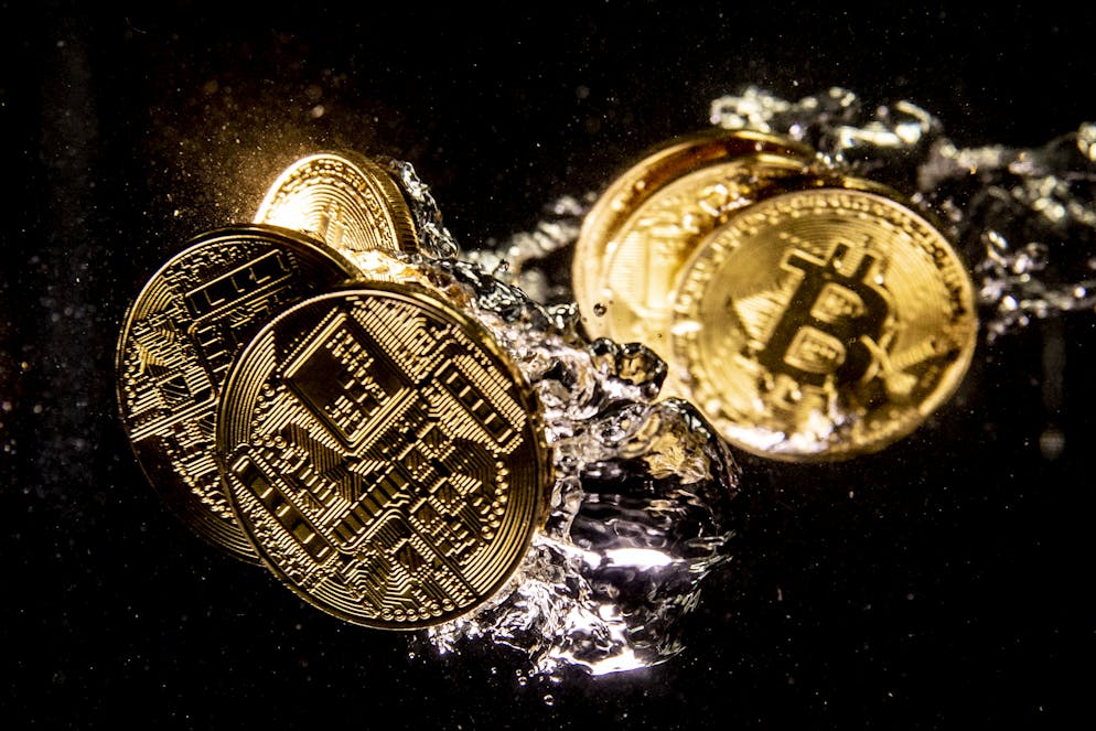 Krypto-Währungen gehen gerade auf Tauchstation. Grund ist die Uneinigkeit über «Bitcoin Cash».