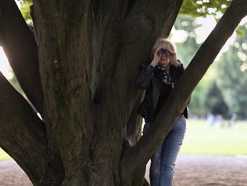 Das neue Gesetz ermöglicht es, Sozialversicherte bei Verdacht auf Missbrauch durch private Detektive überwachen zu lassen. (Archivbild)