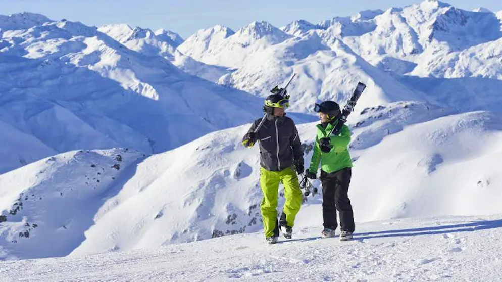 Die neue SkiArena Andermatt-Sedrun bietet nun etwas für beide Zielgruppen: Für Könner und für Genuss-Wintersportler.