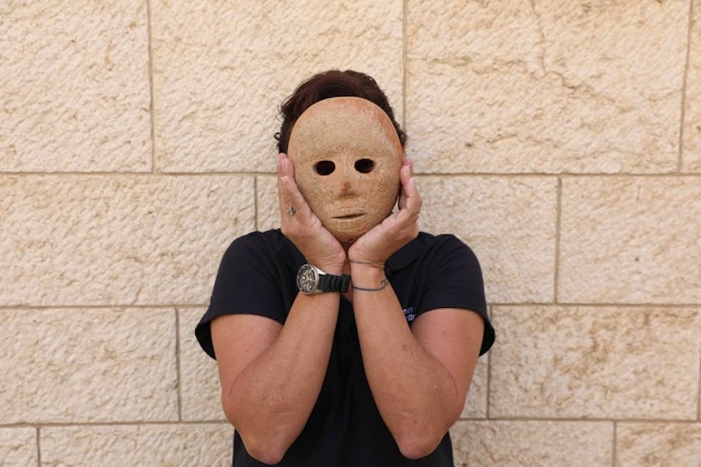 Israele, maschera in pietra di 9000 anni