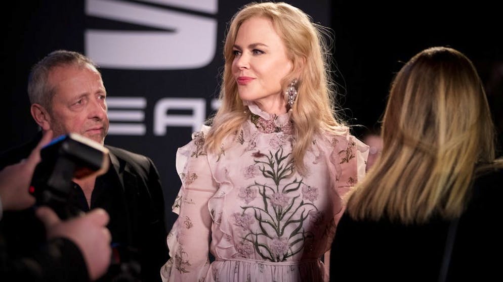 Ces stars ont plus de 50 ans!. Nicole Kidman, elle, a clairement été gâtée par la nature, bien qu'elle ait eu recours au bistouri une fois ou deux. Le 20 juin dernier, elle soufflait sa 51e bougie.