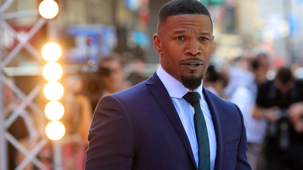 Ces stars ont plus de 50 ans!. Né à Terrel, au Texas, le 13 décembre 1967, Eric Marlon Bishop s'est fait connaître sous le nom de Jamie Foxx. Le musicien et acteur oscarisé a commencé sa carrière comme comédien et comme splendide mannequin. Il a déjà plus de cinquante ans, on peine à y croire!