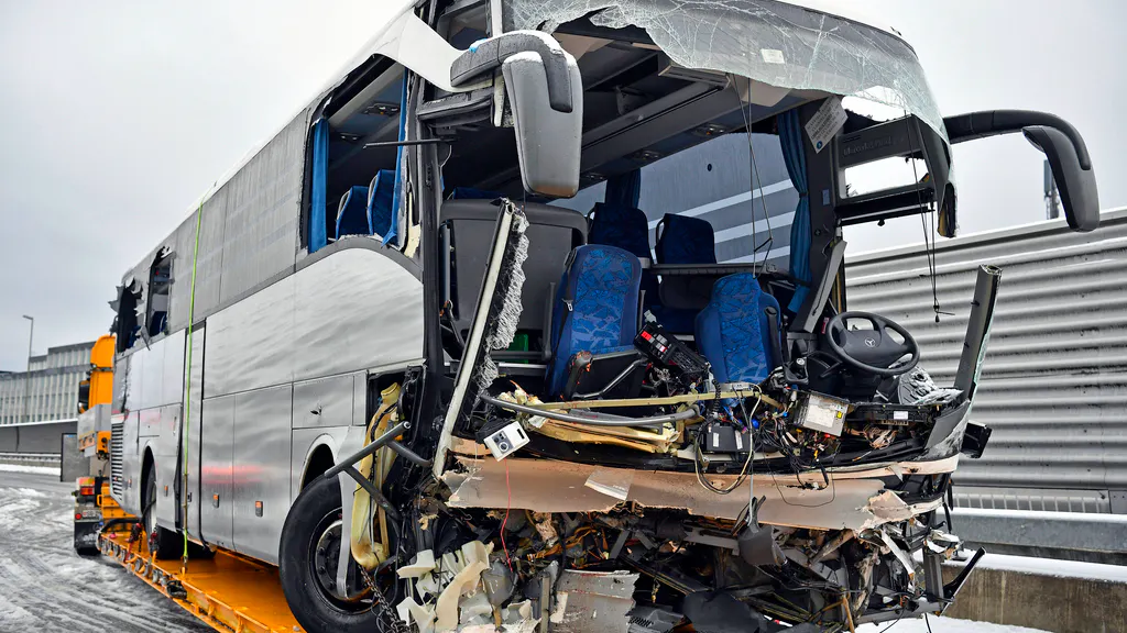Verkehrsunfall. Todesopfer bei Zürcher Carunfall stürzte in die Sihl