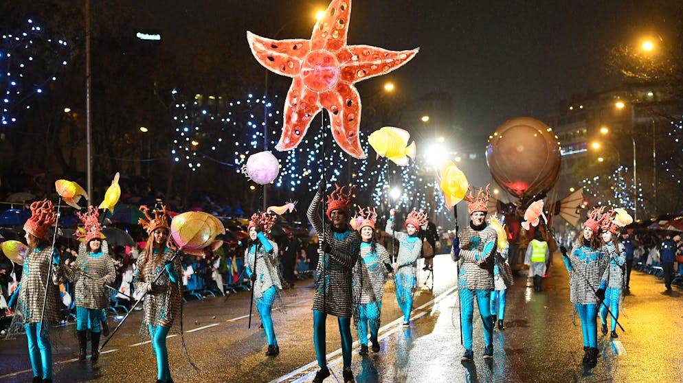 In Spanien wird am 6. Januar das Fest der Heiligen Drei Könige mit Umzügen, Geschenken und Naschereien begangen.