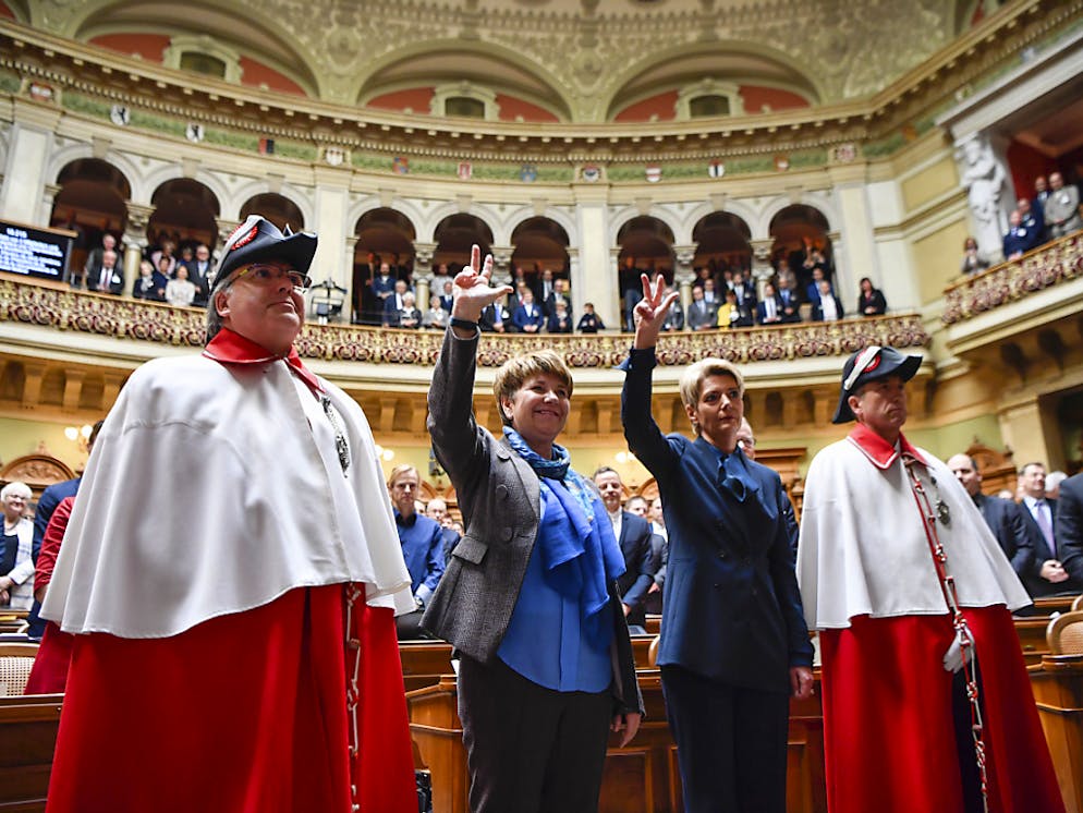 Deux femmes élues au Conseil fédéral