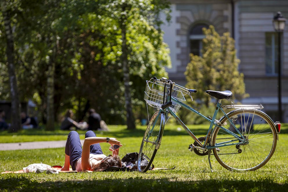Nos 9 conseils pour contribuer à un monde meilleur. Le printemps n’est pas pour demain, mais se déplacer à vélo est aussi une bonne alternative écologique en hiver. Nous avons sélectionné pour vous 9 conseils pour contribuer à un monde meilleur.
