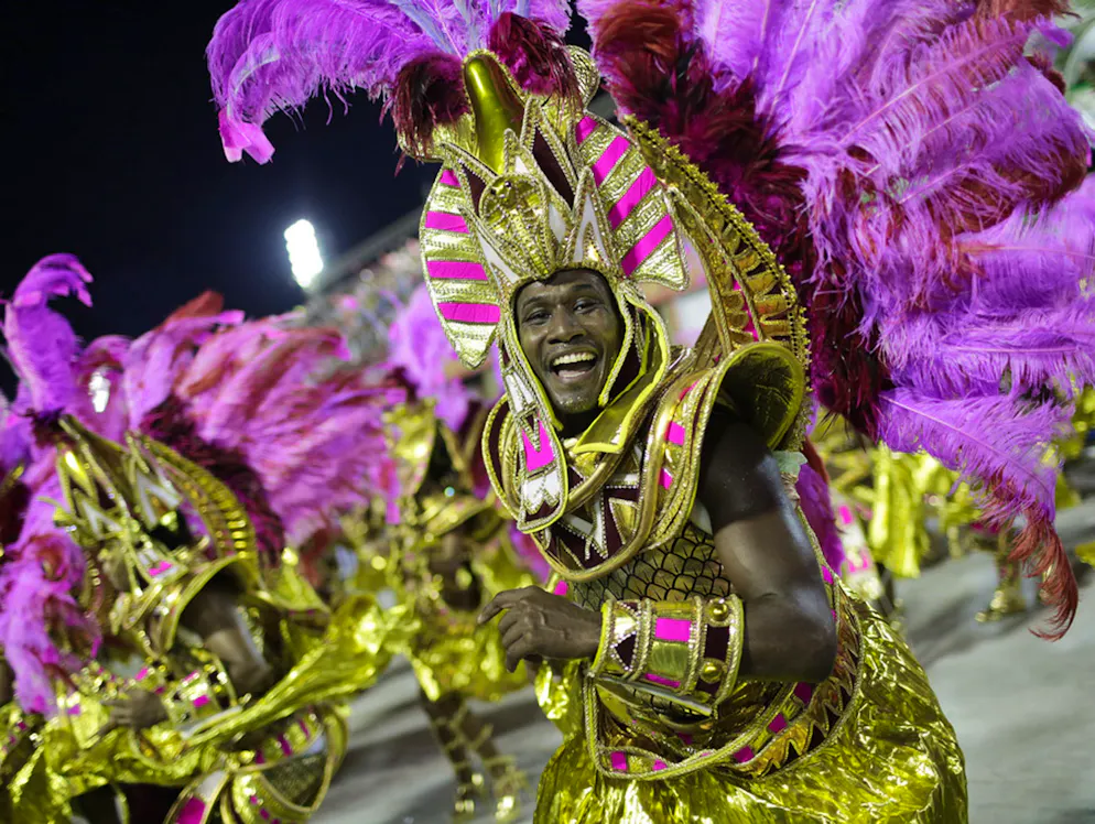 Euphorie à Rio: un carnaval «hot». Le carnaval reflète la joie de vivre des Brésiliens...