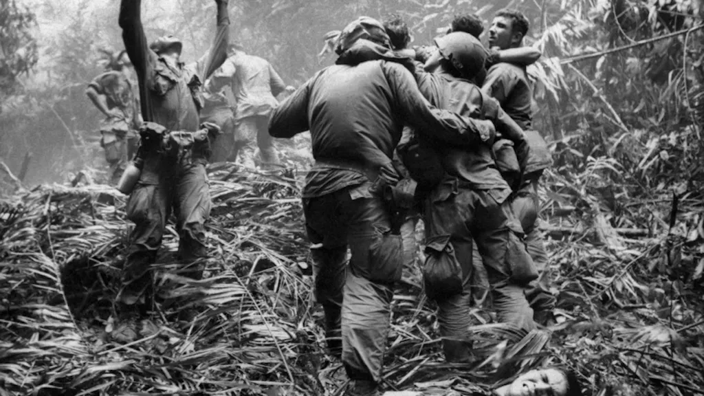 Töten und getötet werden. Der Schrecken des Vietnamkrieges in einem Bild