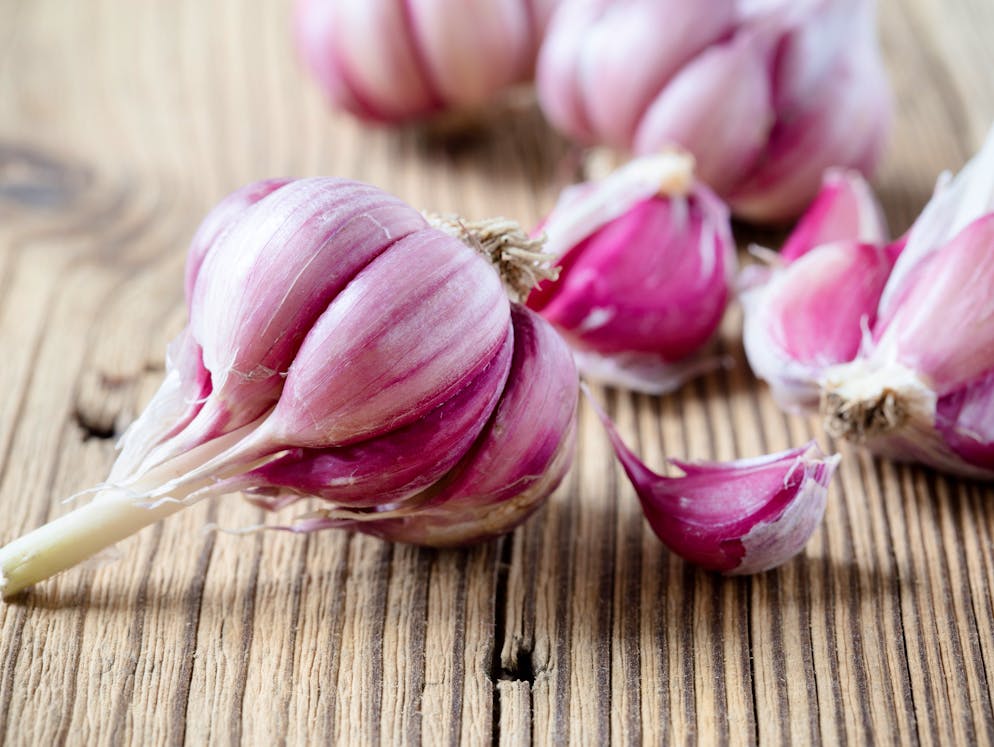I 6 consigli per una vagina felice. Migliore della sua reputazione: l'aglio! Proprio gli innamorati rinunciano frequentemente al consumo del bulbo aromatico. Inoltre è particolarmente conosciuto per le sue proprietà antinfiammatorie e che favoriscono la circolazione sanguigna, da cui beneficiano sia il corpo sia la vagina.