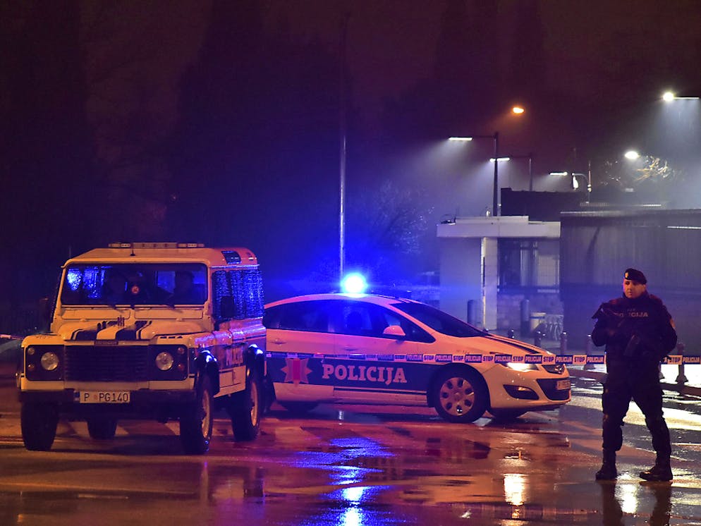 La rue passant devant l'ambassade des Etats-Unis a été fermée.