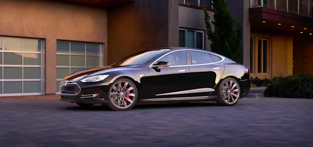 Wie Viel Kostet Ein Tesla Model 3