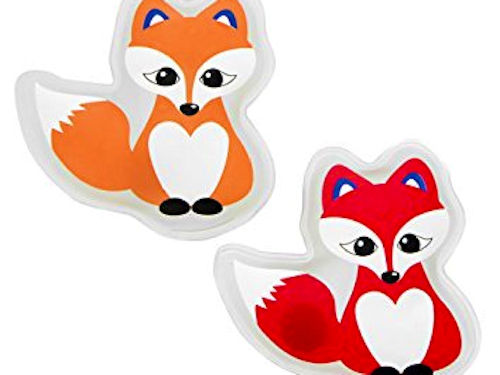 Leichenfinger: Vom Ringen mit der kalten Jahreszeit. Also suche ich Unterstützung bei diesen süssen Kerlchen und ihren zahlreichen Artgenossen. Wiederverwendbare Handwärmer-Gelkissen gibt es seit einigen Jahren überall zu kaufen. Knickt man ein Metallplättchen im inneren des Kissens erwärmt sich die Salzlösung in Sekundenschnelle. Allerdings kühlen sie nach zirka 1 Stunde wieder ab, behält man sie in der Hand sogar noch schneller.