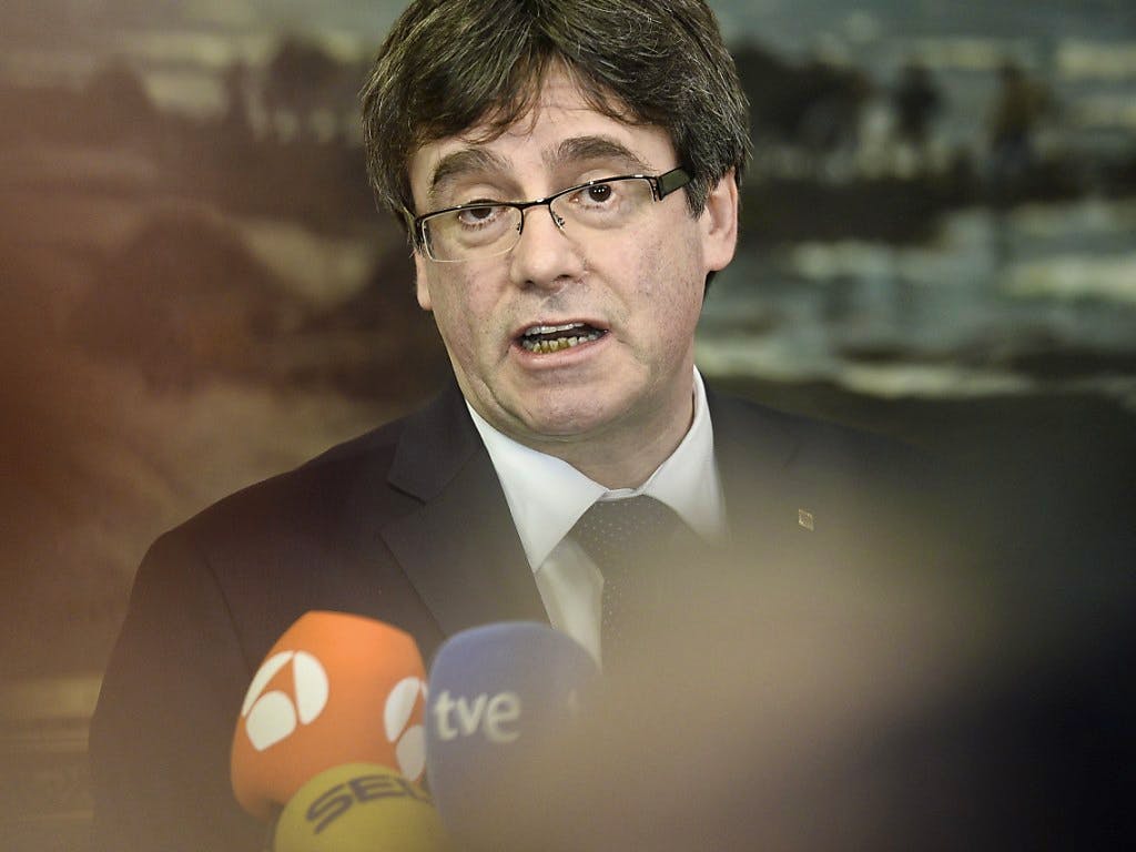Carles Puigdemont verzichtet auf das Amt des Regionalpräsidenten. Source KEYSTONE EPA SCANPIX DENMARK MADS CLAUS RASMUSSEN