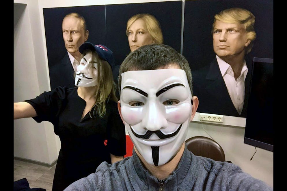 Neue Doku: Putins Propaganda-Attacken auf Europa. Hacker, Trolls und der TV-Sender Russia Today: Die Dokumentation «Propaganda 3.0 - Putin und der Westen» analysiert kurz vor der Präsidentschaftswahl die «Informationspolitik» der russischen Machthaber.