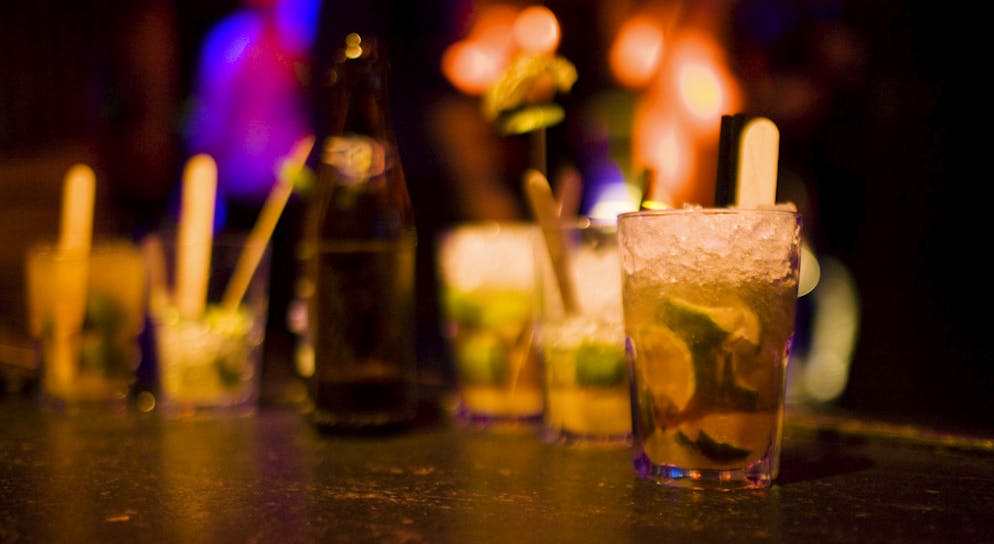In Clubs geht es eben nicht nur um Hemmungslosigkeit – und wenn, dann muss es nicht immer gleich in einer bewusstseinserweiternden Form sein.