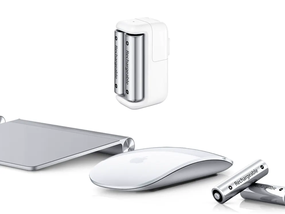 Die vergessenen Apple-Accessoires. Der Apple Battery Charger war ein schnödes Ladegerät für AA-Batterien, aber natürlich im Apple-Look.