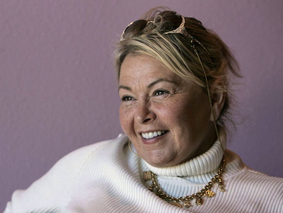 Roseanne est de retour!. Roseanne Barr en 2006 lors d’une interview en Californie.