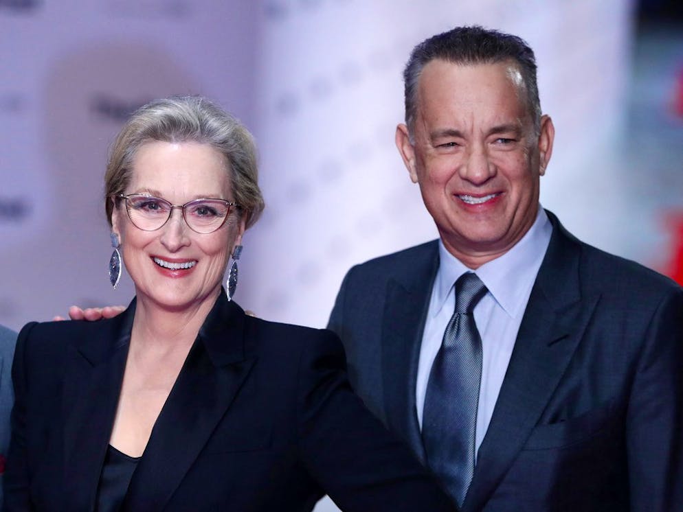 Meryl Streep in immagini. Moltissimi i partenr illustri sul grande schermo: da Robert Redford a Robert De Niro, da Alec Baldwin a Tommy Lee Jones. Nella foto la Streep insieme al collega Tom Hanks alla prima europea del film «The Post» a Londra, gennaio 2018.
