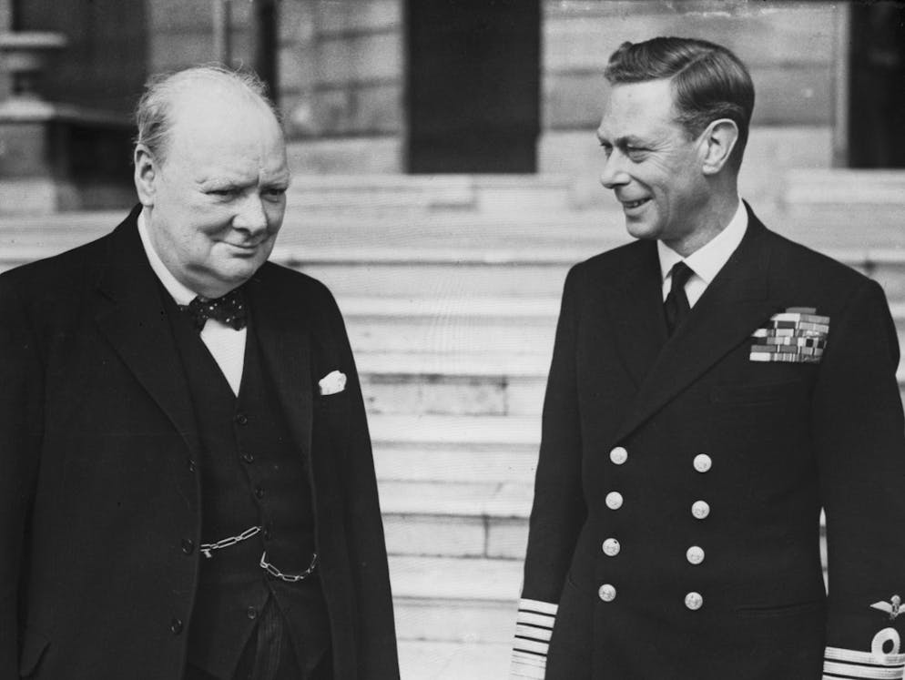 Würstchen, Wombat und Co.: Die Spitznamen der Royals. Der Gebrauch von Spitznamen innerhalb der britischen Königsfamilie hat eine gewisse Tradition: König George VI. (rechts) wurde von seinen Lieben schlicht Bertie genannt - in Anlehnung an seinen ersten Vornamens Albert.