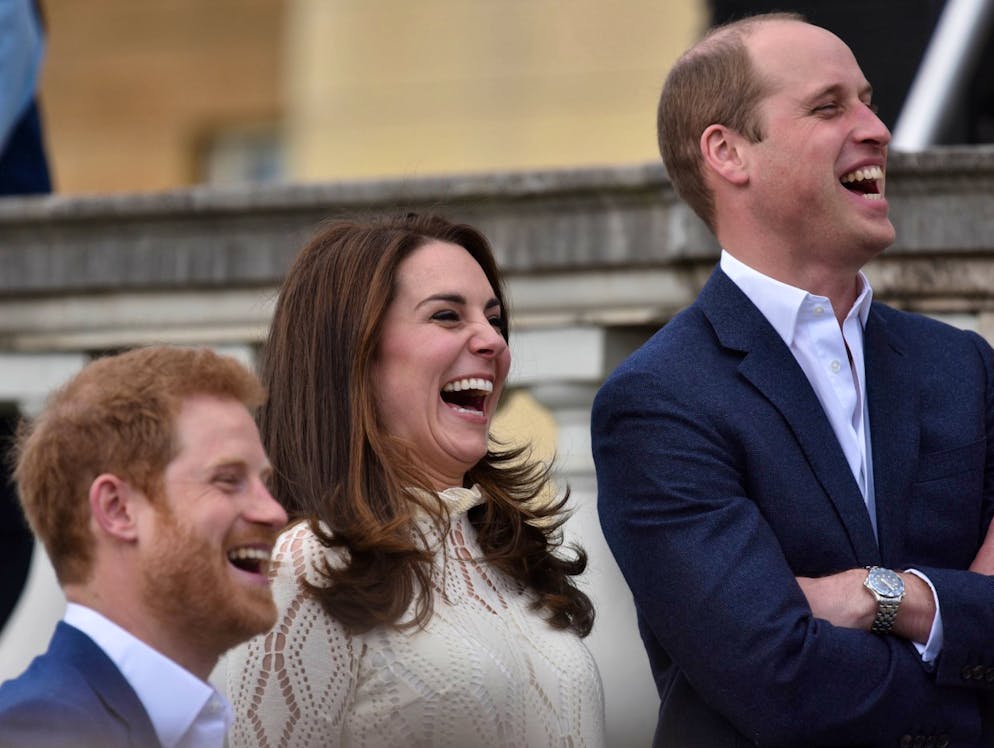 Würstchen, Wombat und Co.: Die Spitznamen der Royals. In der Regel haben sie mehr Vornamen, als in ein Formular passen. Kein Wunder, dass die Royal sich untereinander lieber mit Spitznamen anreden. Nicht wenige davon sind zum Brüllen komisch - oder, Prinz Wombat?